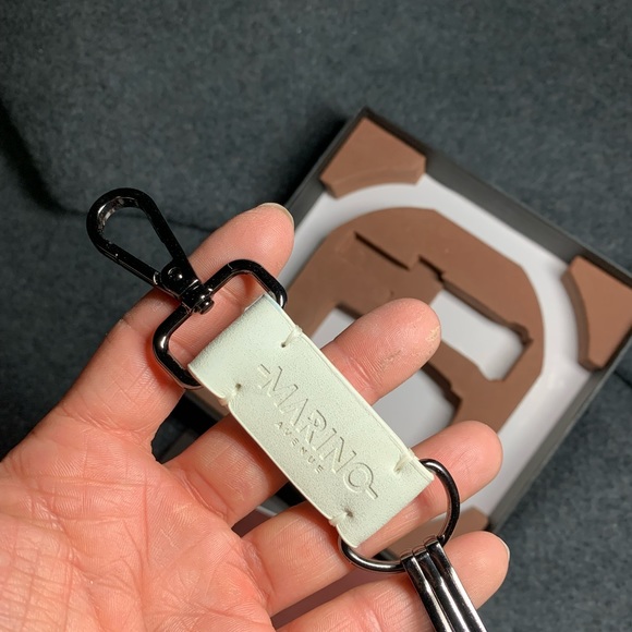 Marino Avenue White Nubuck suede adjustable belt $38 - Picture 5 of 9